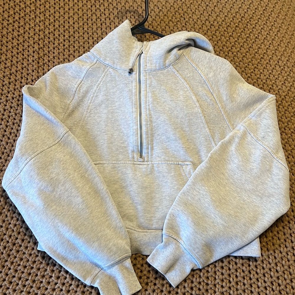 Lululemon Scuba